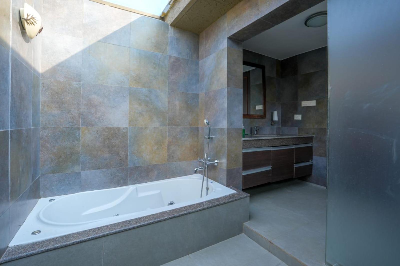 E&G Green Courts Resort At Koroli Hill Station Nashik Exterior foto