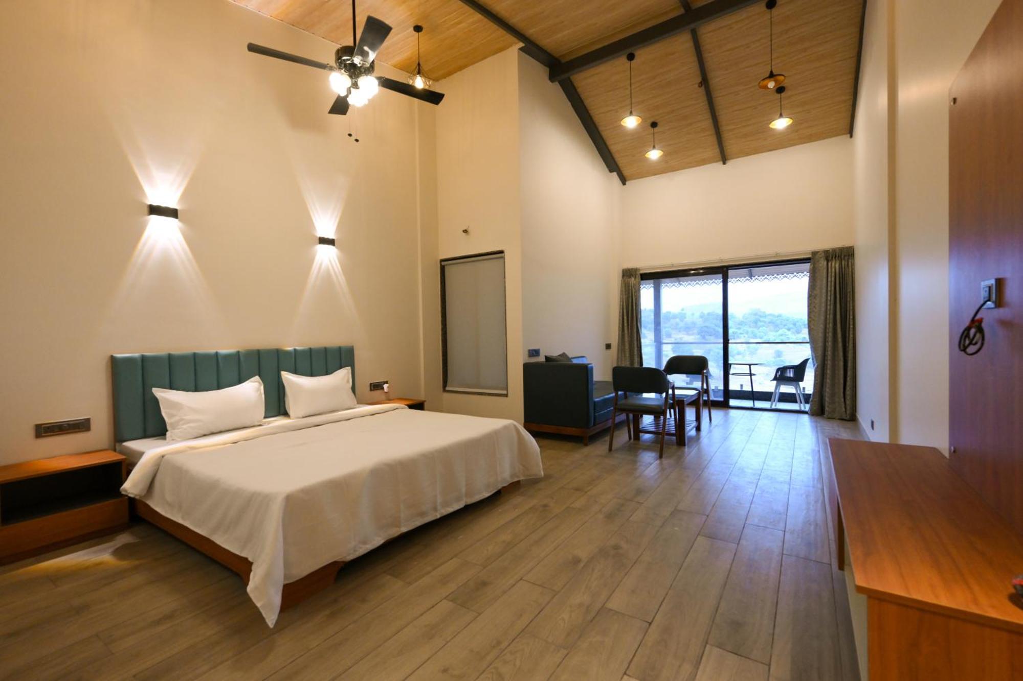 E&G Green Courts Resort At Koroli Hill Station Nashik Exterior foto